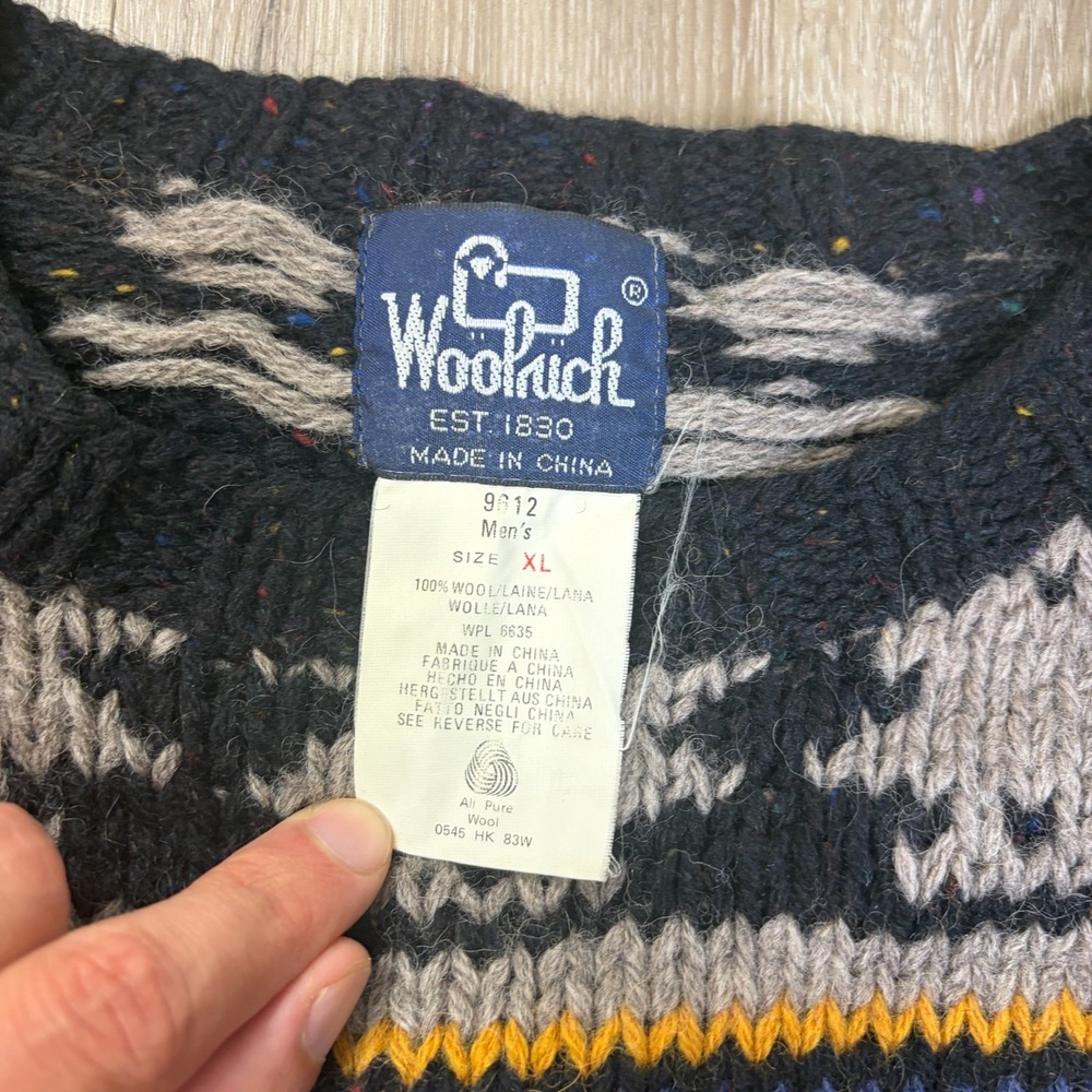 VTG Woolrich 100% Wool Sweater XL Aztec Southwestern Black Pullover Knit - Picture 5 of 6